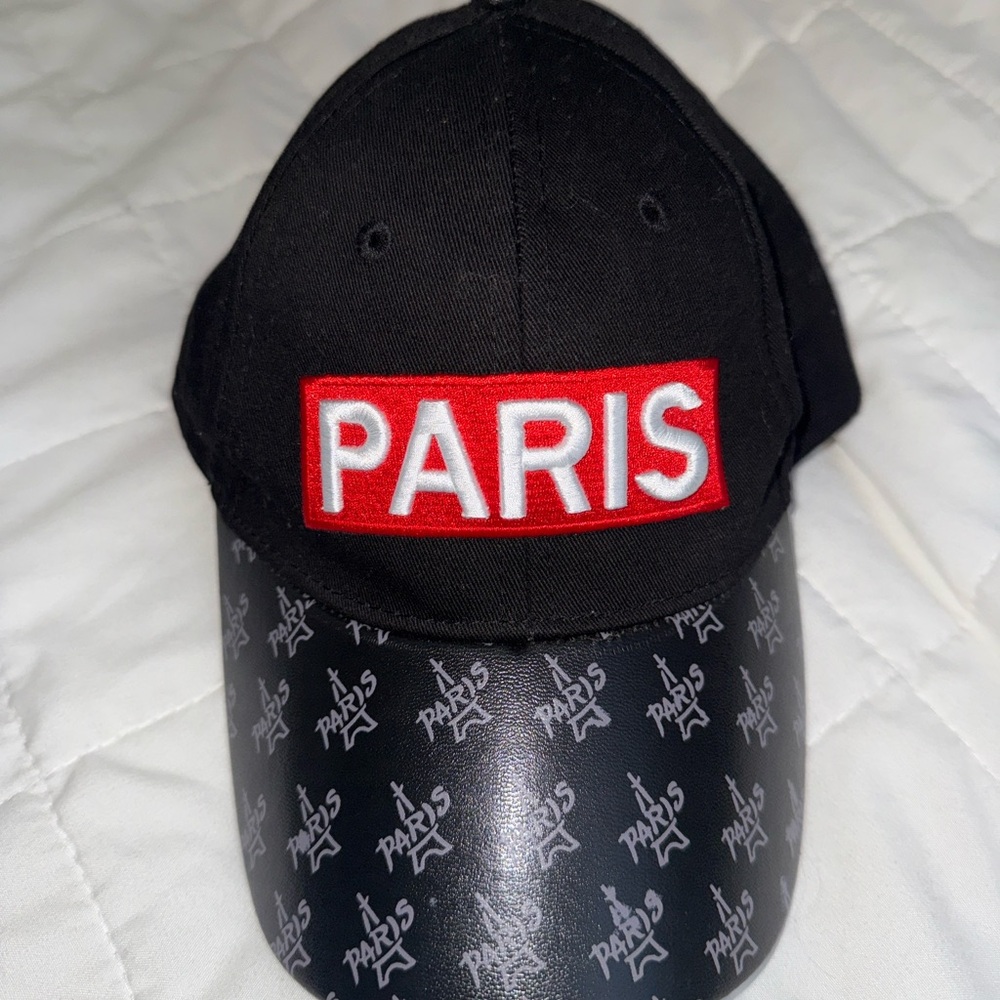 Black Paris Cap